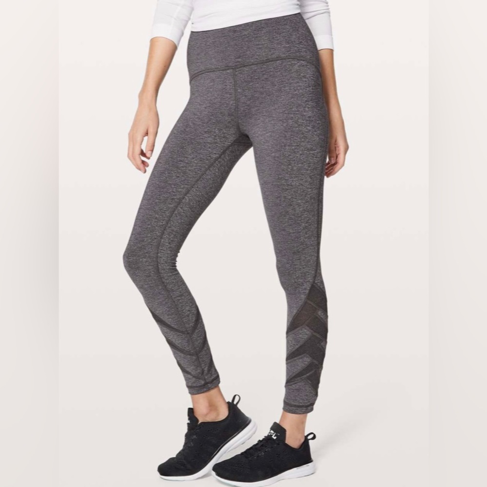 Lululemon Motionful 7/8 Leggings 25”